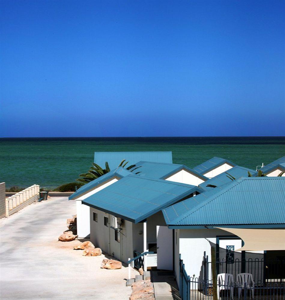 Oceanside Village Denham Exteriör bild